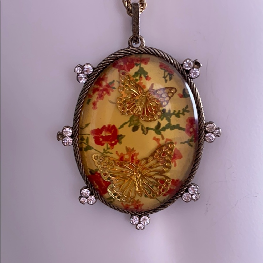 Necklace - Picture 2 of 8